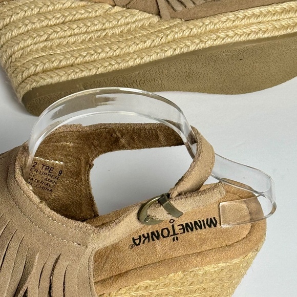 Minnetonka Ashley Soft Suede Peep-toe Taupe Wedge US 9 - Picture 6 of 9
